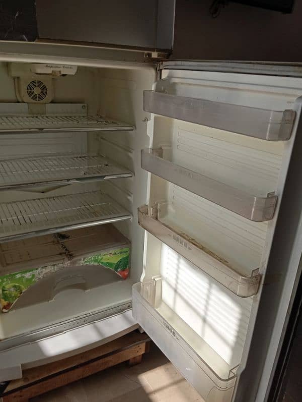 Dawlance Fridge for Sale 5