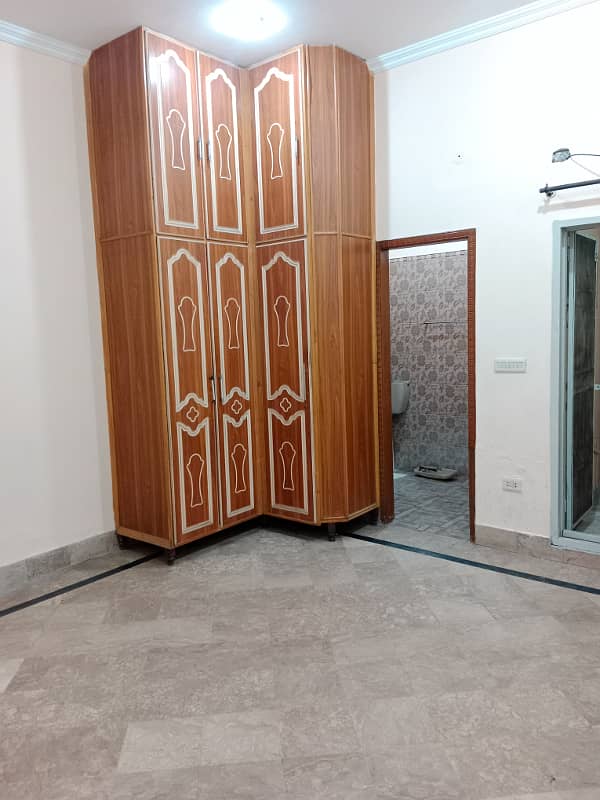 Independent Full House For Rent At The Prime Location In Saddar Officer Colony 3