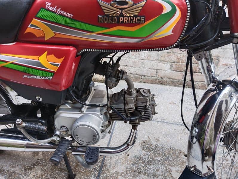 Road Prince 70cc Bike Red Colour Lahore Number Good Condition 9