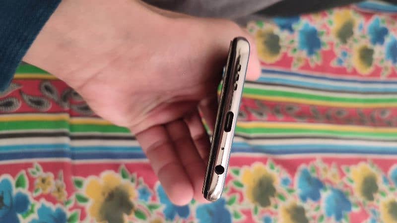 Oppo reno 5 condition 9/10 6