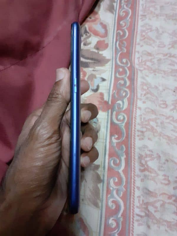 oppo ak11 senser not werk farent camera ok back itna khas ni finger of 0