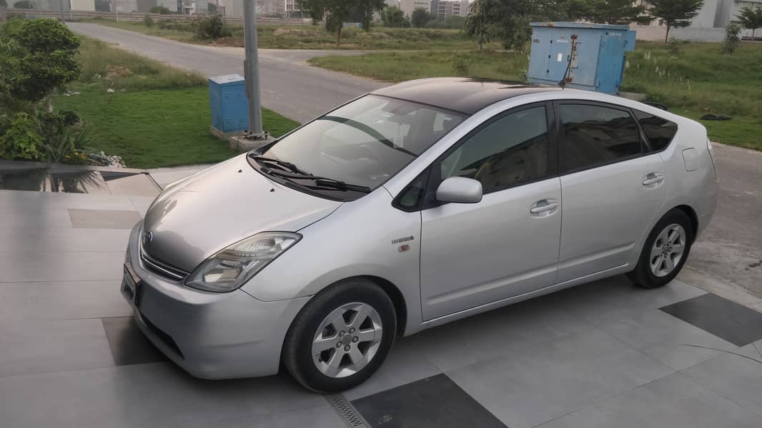 Prius Home Used , 2008/2013 - Lahore Registered 11