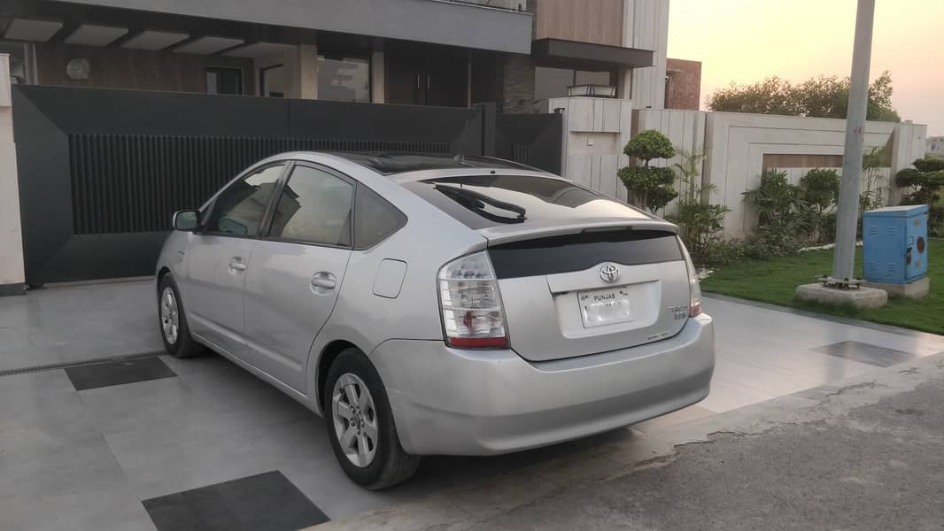 Prius Home Used , 2008/2013 - Lahore Registered 1