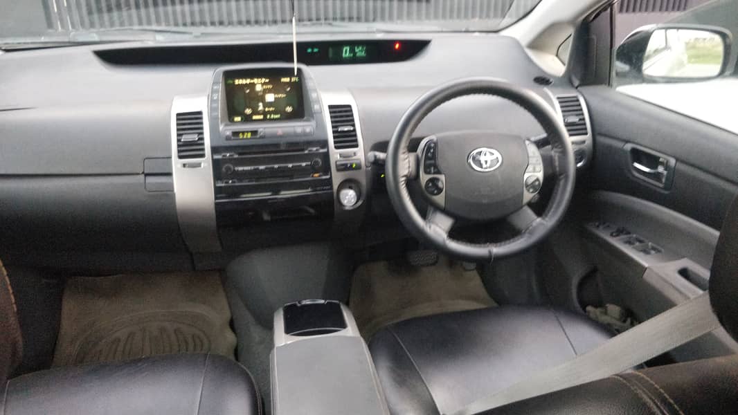 Prius Home Used , 2008/2013 - Lahore Registered 14