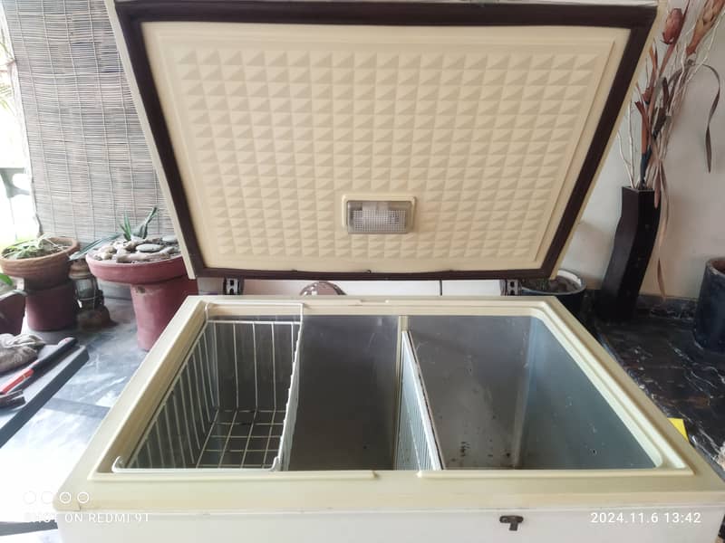 Dawlance single door freezer. 2