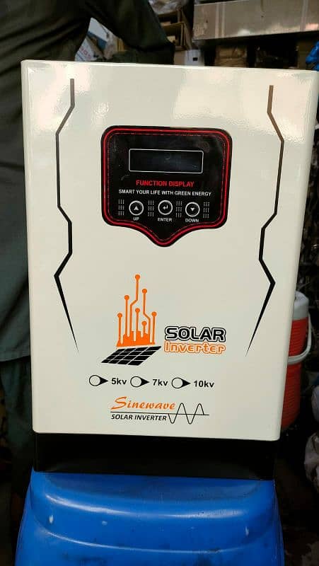 Solar Inverters Hybrid On Grid Off Grid inverter available for sale 1