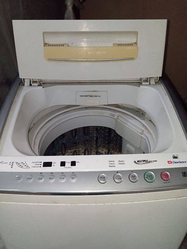 Dawlance Fully Automatic 9kg Washing Machine and Dryer 2