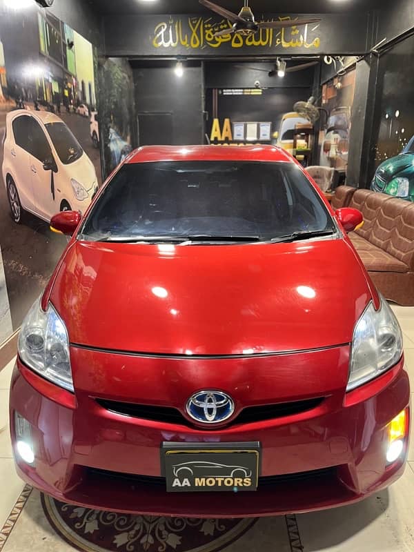 Toyota Prius 2011 1