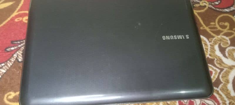 Samsung laptop for sale in good condition 2