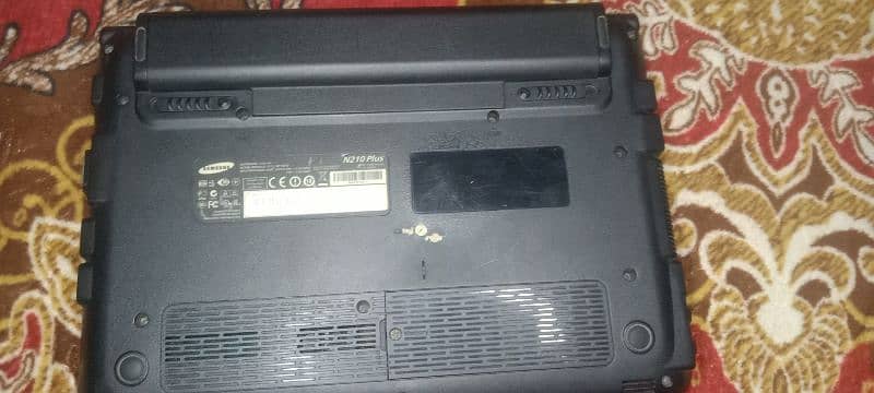 Samsung laptop for sale in good condition 3