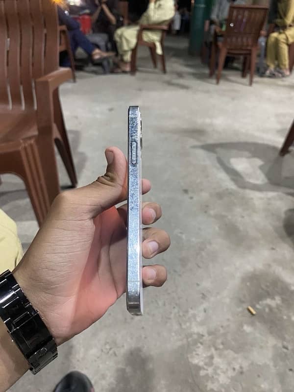 Iphone 12 Pro (128GB) 1