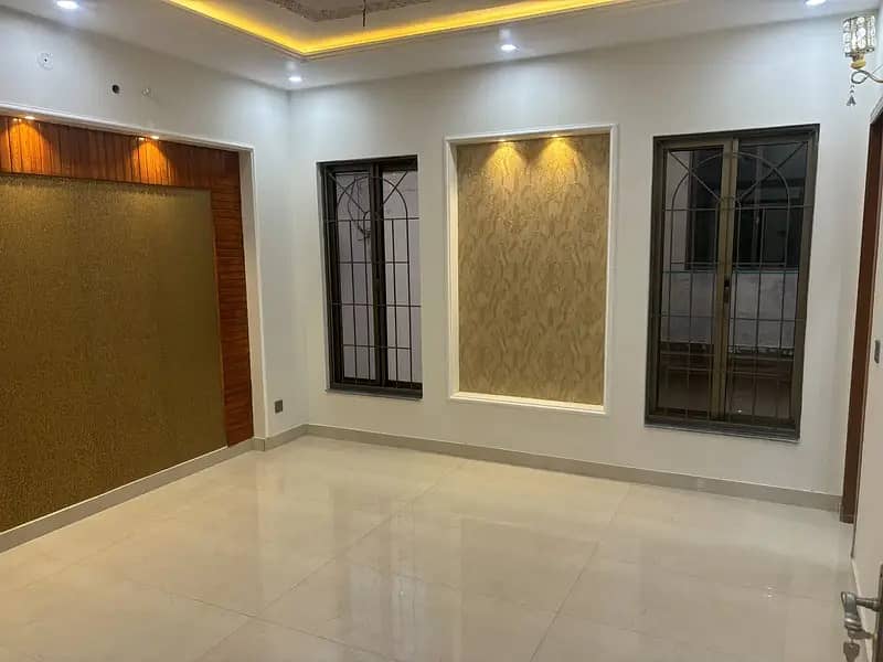 Stunning 10 Marla House For Sale In Citi Housing Scheme, Jhelum 0