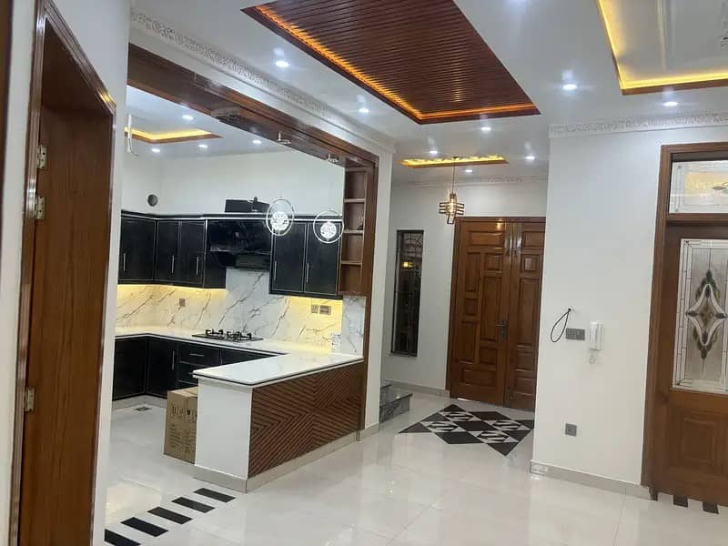 Stunning 10 Marla House For Sale In Citi Housing Scheme, Jhelum 7