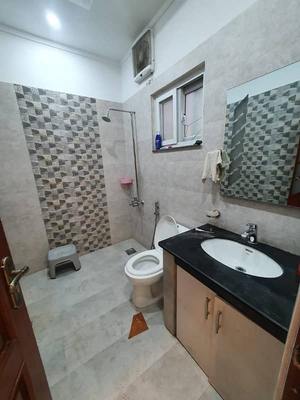 7 Marlas Tile Flooring Upper Portion All Facilities Available G-13 13