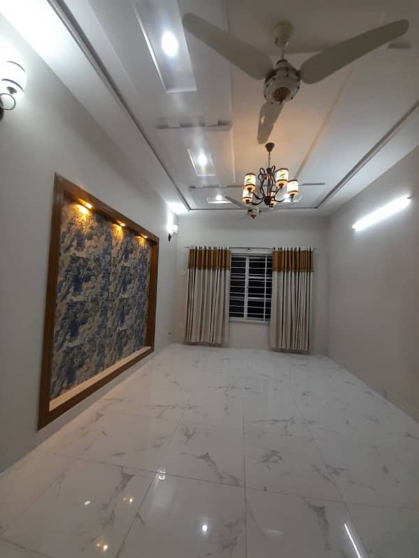 7 Marlas Tile Flooring Ground floor G-13 15