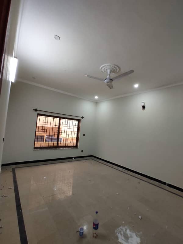 1 Kanal Corner Upper Portion Available All Facilities G-14/4 13