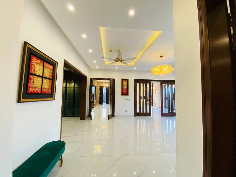 1 kanal Full House Is Available For Rent In DHA Phase 6 Lahore At Super Hot Location. 5