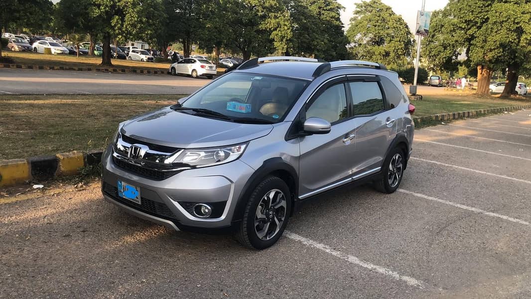 Honda BR-V 2018 ivect S 3