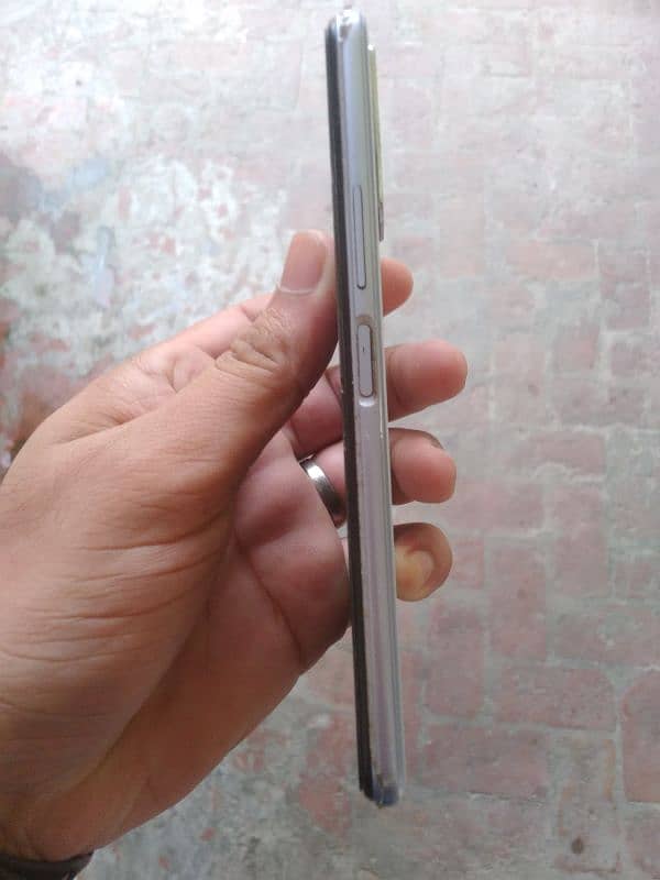 vivo y21 lush condition 4/64 good battery health 2