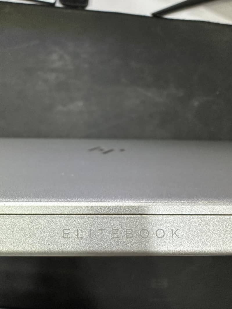 Hp Elitebook Core i5-7th gen 16gb ram 3