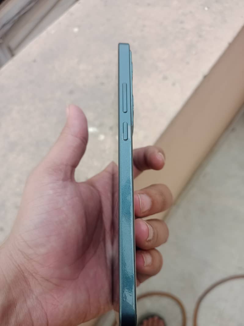 Oppo Reno 11 F 5g . . look like new 10/10 condition. . urgent sale 6