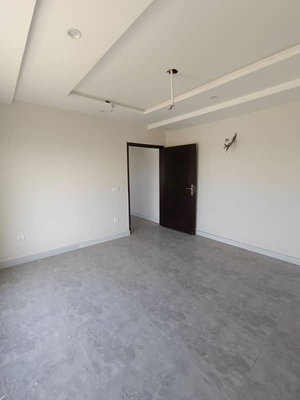 Office for Rent Prime Location in Bahria Orchard Phase 4, Block G1 4