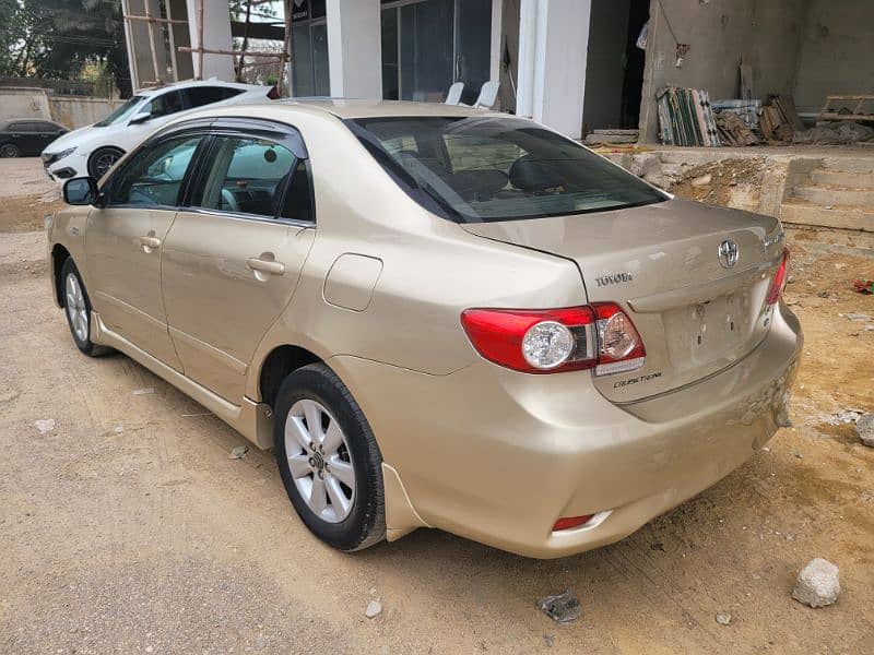 Toyota Corolla Altis 2012 3