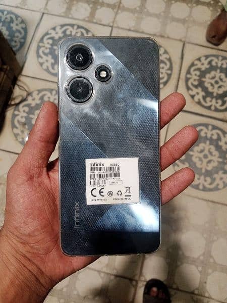 I am selling my mobile infinix hot 30i 0