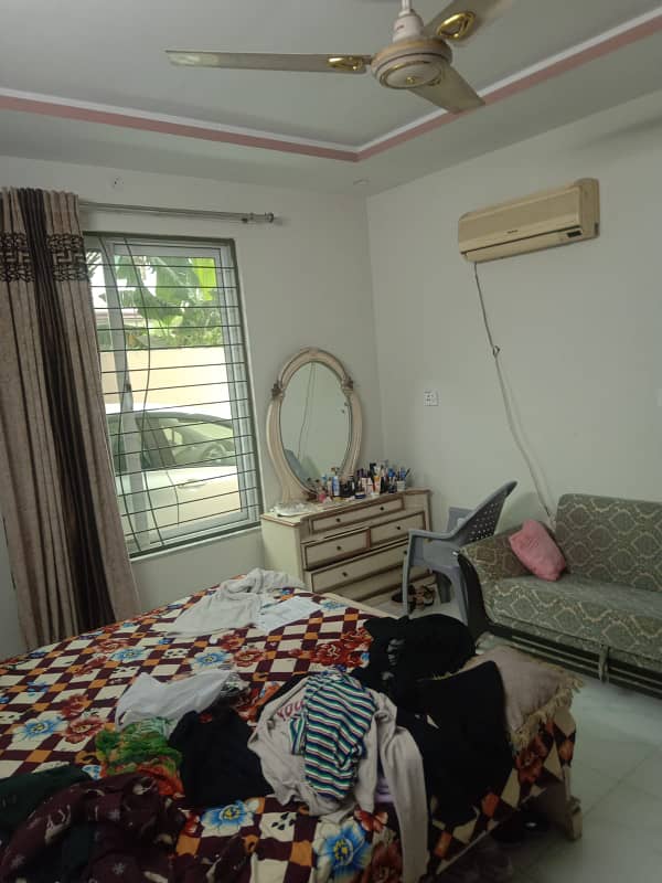 10 Marla House Is Available For sale In Allama Iqbal Town 19