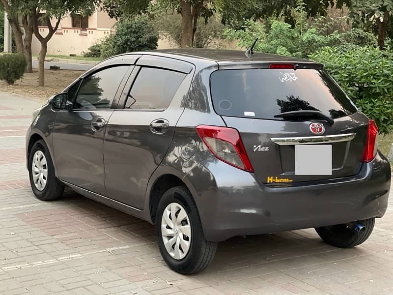 Toyota Vitz 2012 2016 lahore original condition 4