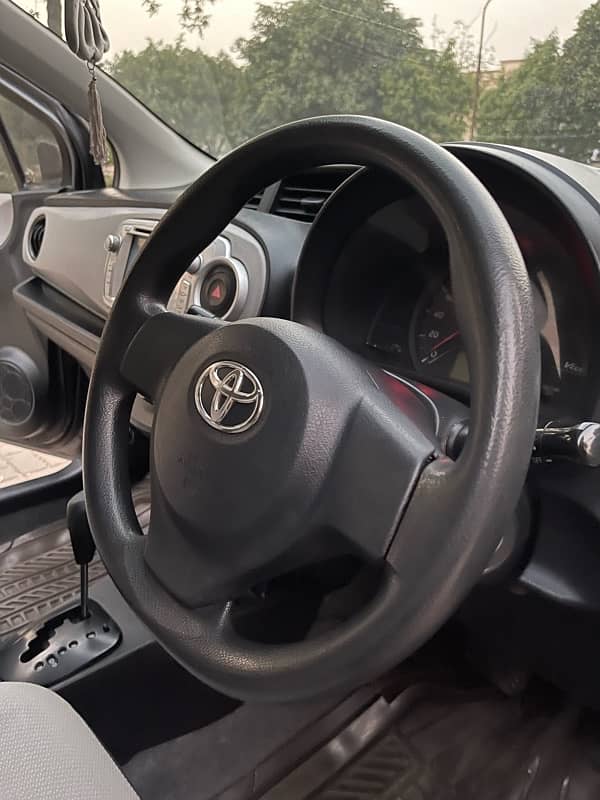 Toyota Vitz 2012 2016 lahore original condition 10