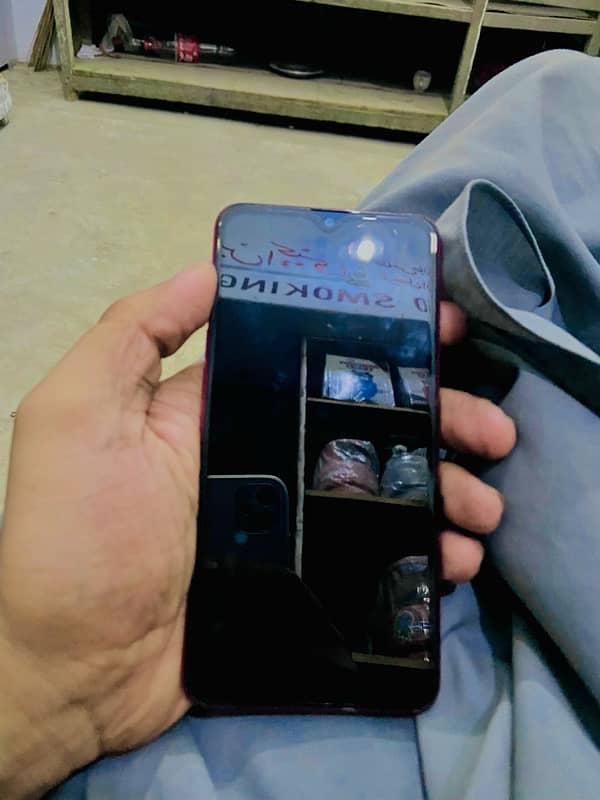 Asalamoalykum I am selling my Samsung mobile 8