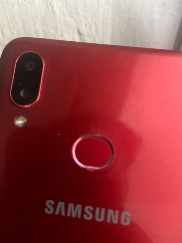 Asalamoalykum I am selling my Samsung mobile 10