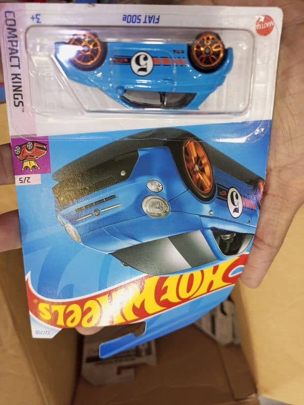 Hot Wheels Dinkes 5