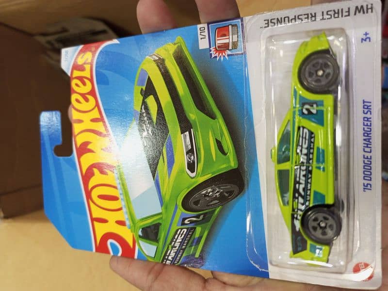 Hot Wheels Dinkes 8