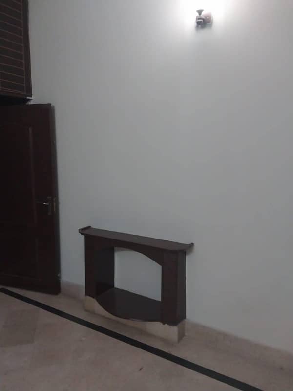 14 Marlas 2BHK Upper Portion Available in G-13/4 5