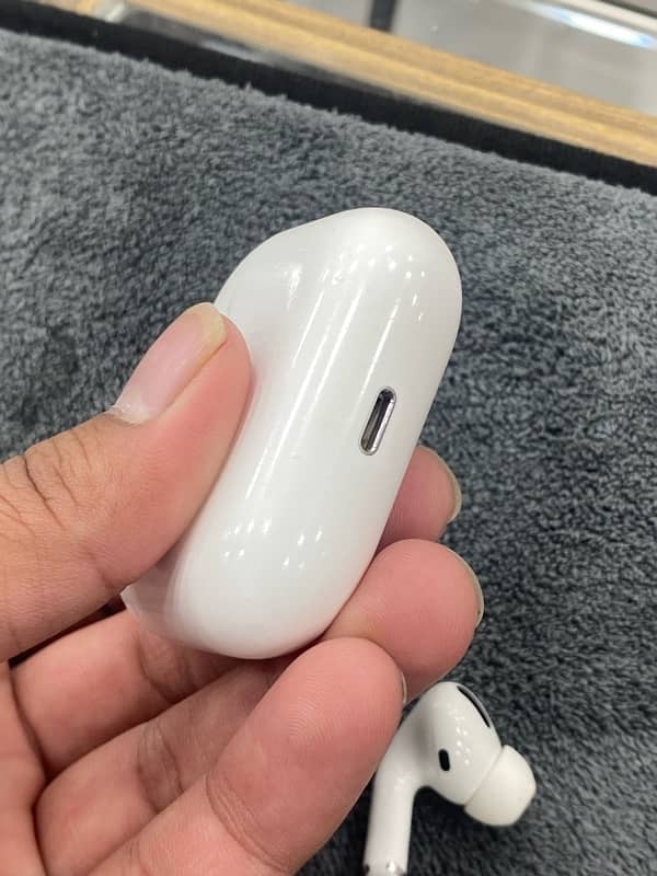 AirPods Pro (One ) 2