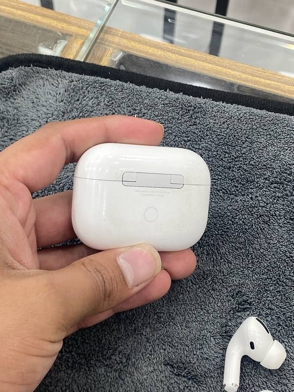 AirPods Pro (One ) 5