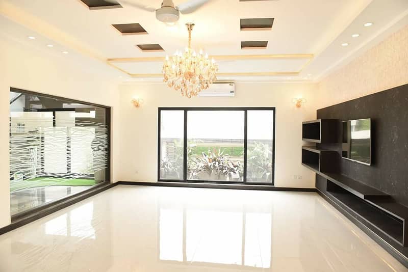 1 Kanal Slightly Used Unique Modern Design House For Sale in HBFC Society, Close to park near to DHA Phase 5 3