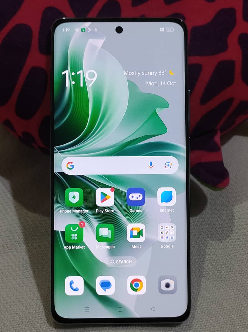 Oppo Reno 115G 10/10 condition under warranty. 2