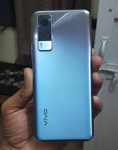 I have vivo y51s with box original charger  10/8 condition 0