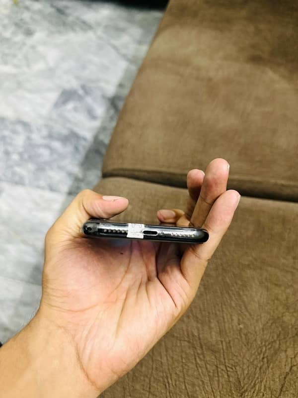 iPhone x urgent sell 5