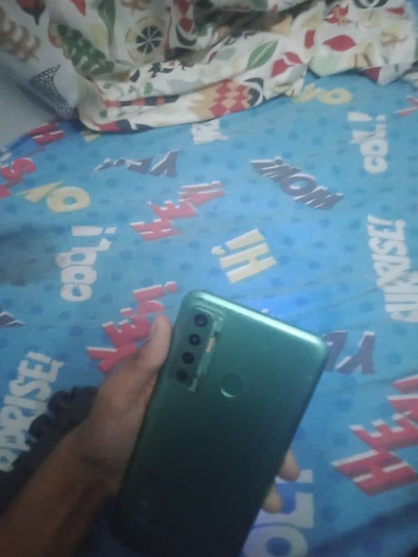 tecno camon 17 with box 7