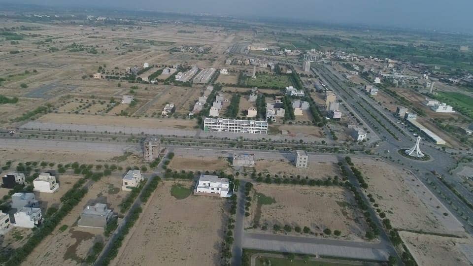 7 Marla plot sale on ground and possession available good location new Lahore city 10