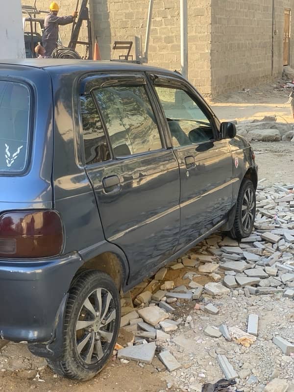 Daihatsu Cuore 2004 4