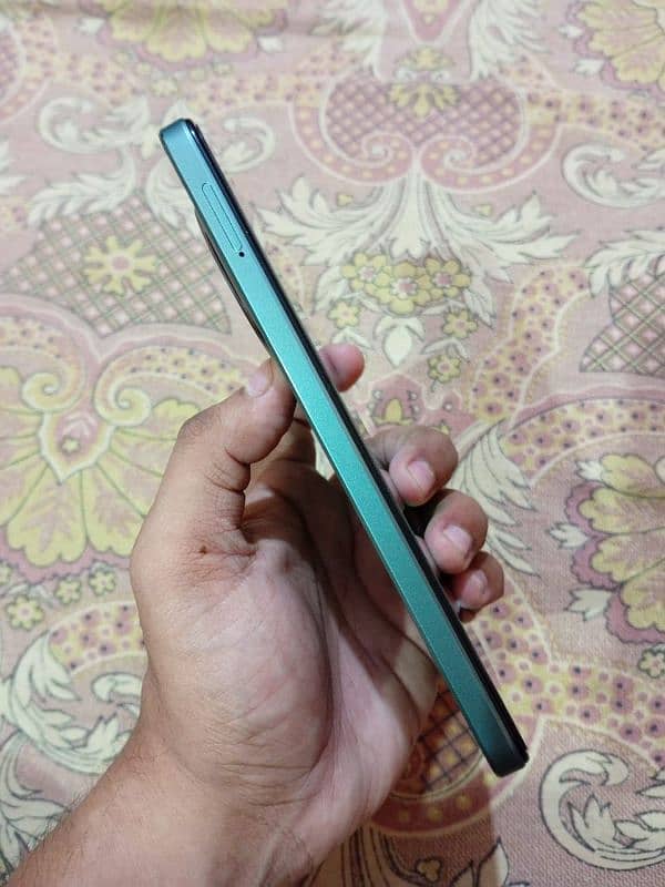 Redmi A3 (New condition with warranty) 2