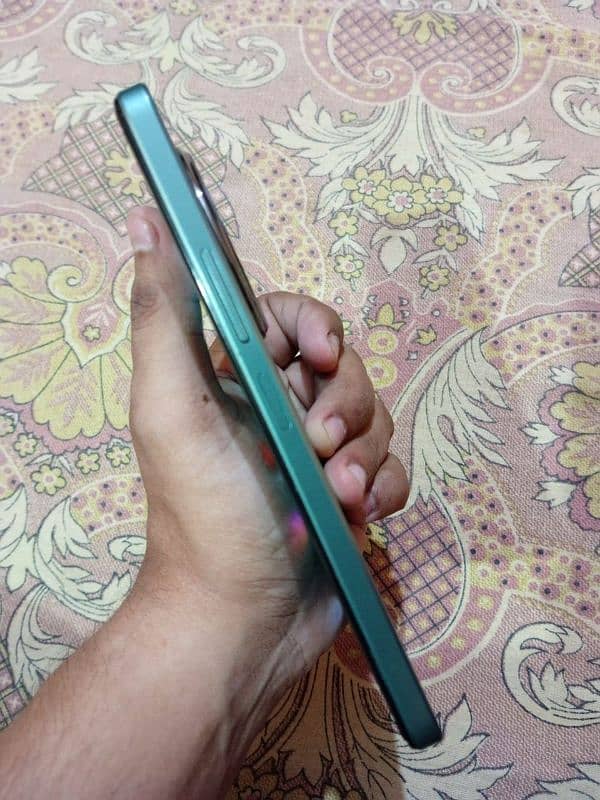 Redmi A3 (New condition with warranty) 3