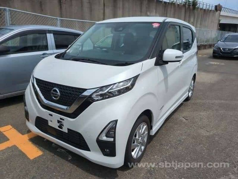 Nissan Dayz Highway Star 2021 3