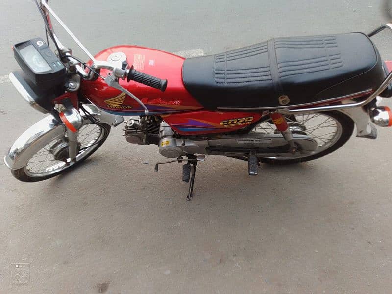 03288869227 I want to sale my bike Honda CD 70 6