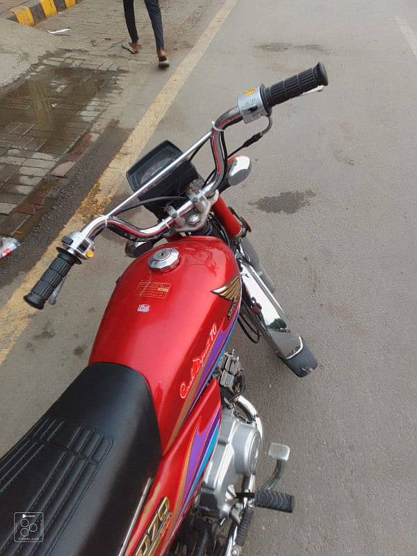 03288869227 I want to sale my bike Honda CD 70 8